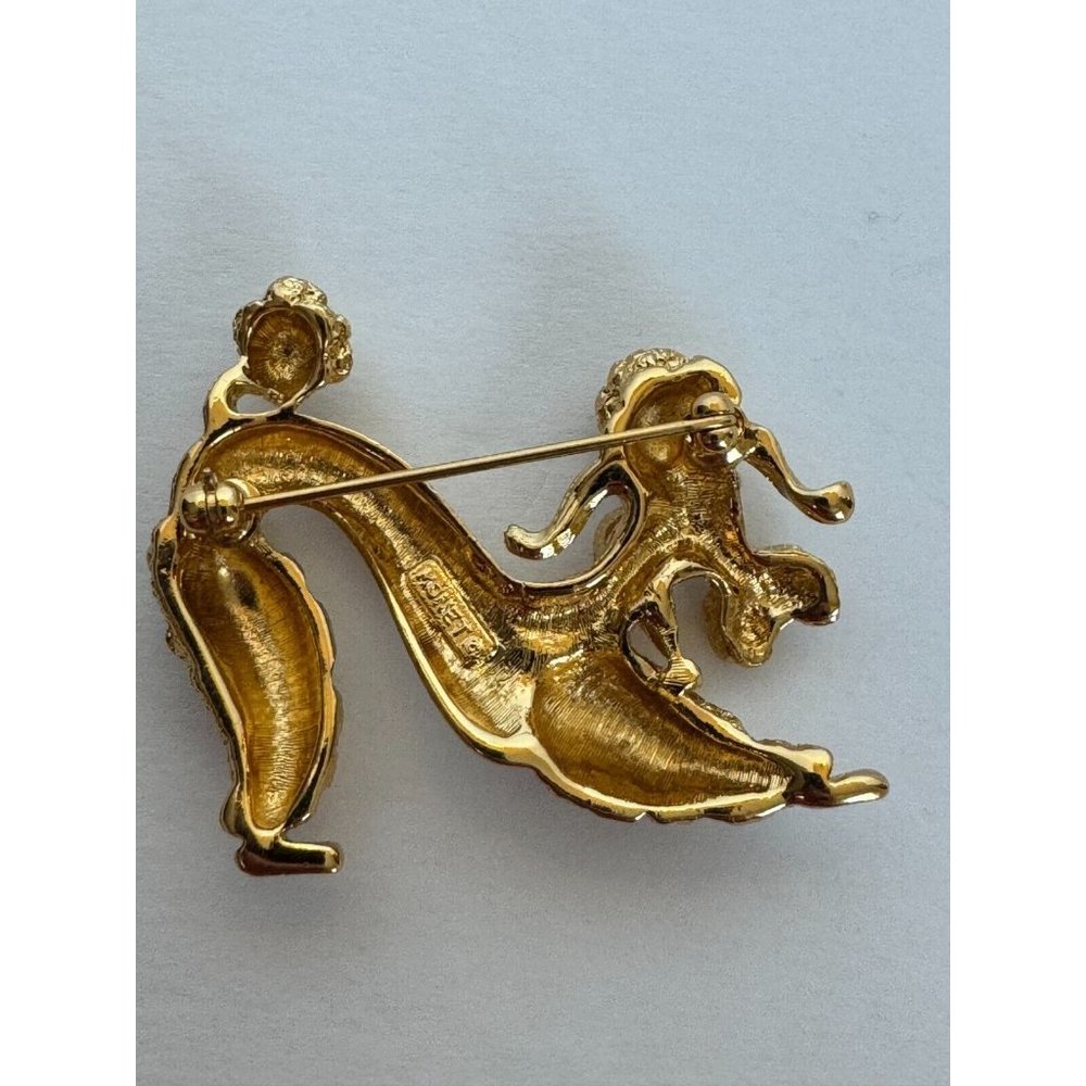 Vintage Signed Monet Playful Poodle Brooch Gold-Tone Ruby Rhinestone Eye Dog Pin - Picture 4 of 5